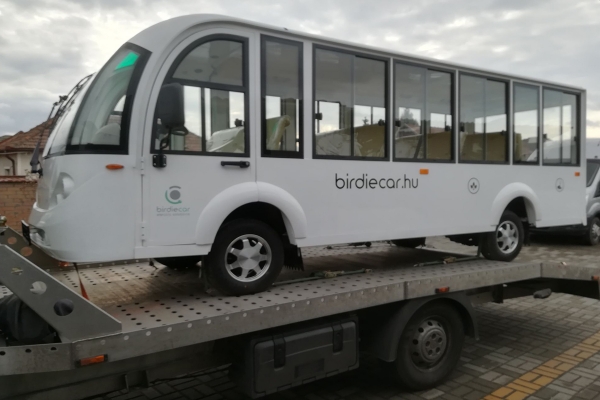 The electric minibus has arrived